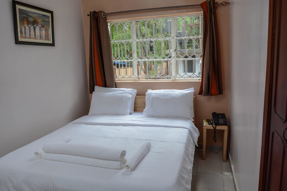Explorers Hub Kampala Extérieur photo